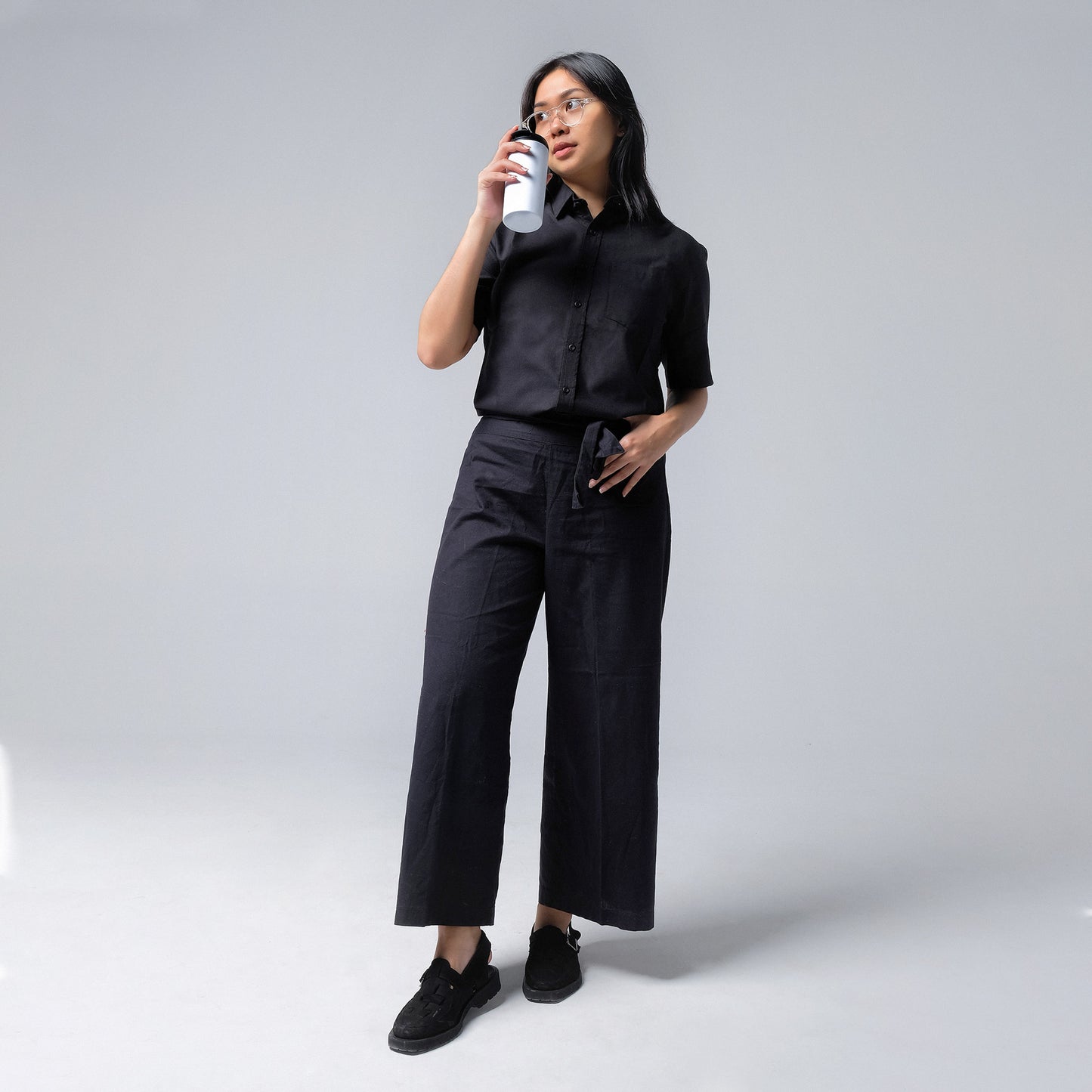 ORCA Kemeja Pendek Nifty Short Shirt Sleeved, Black