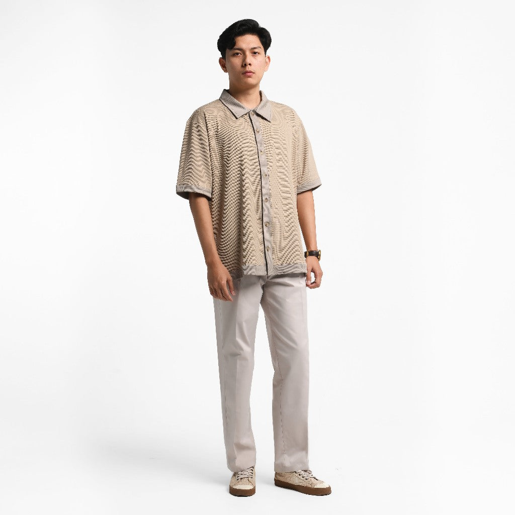ORCA Kemeja Pendek Rileks Harper Leisure Shirt, Light Beige